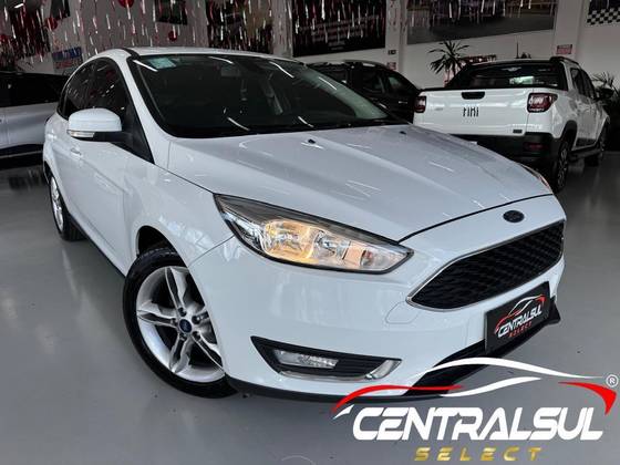 FORD FOCUS 1.6 SE PLUS 16V FLEX 4P MANUAL FORD FOCUS 1.6 SE PLUS 16V FLEX 4P MANUAL